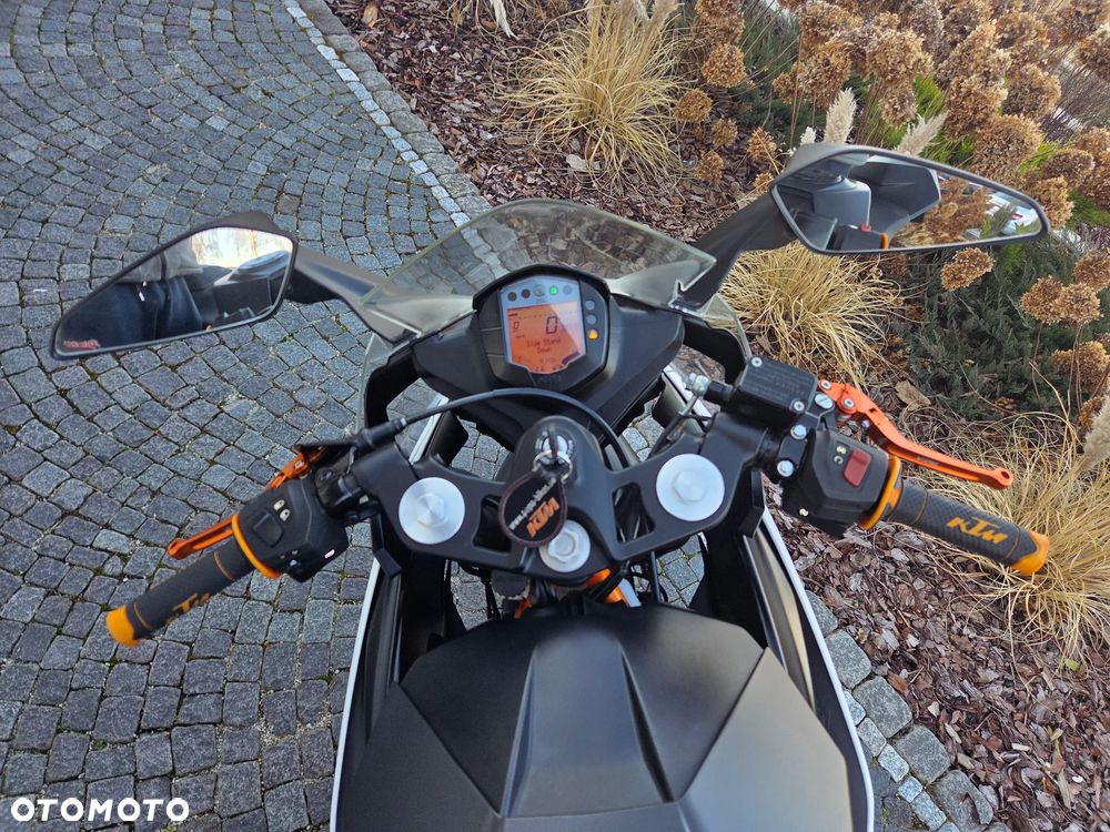 KTM RC 125 - 10