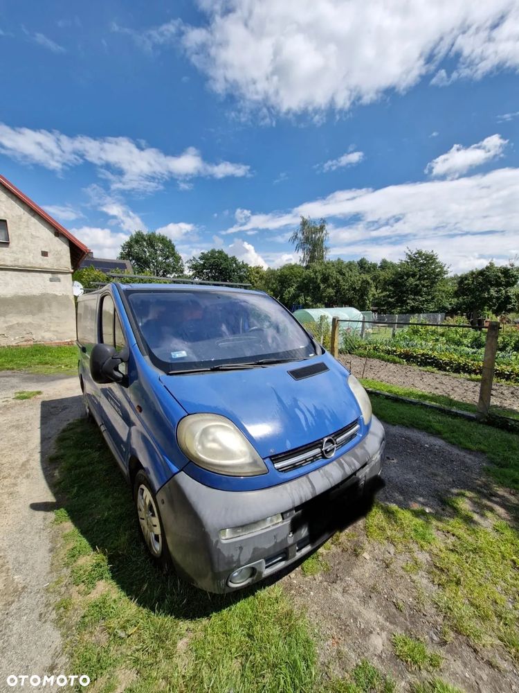 Opel Vivaro - 8