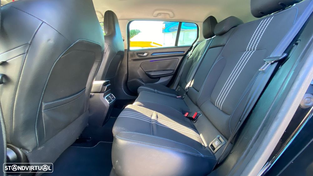 Renault Mégane Sport Tourer 1.5 dCi GT Line EDC - 19