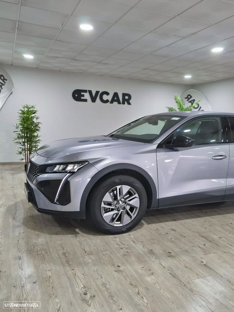 Peugeot 408 Plug-In Hybrid 180 e-EAT8 Allure - 11