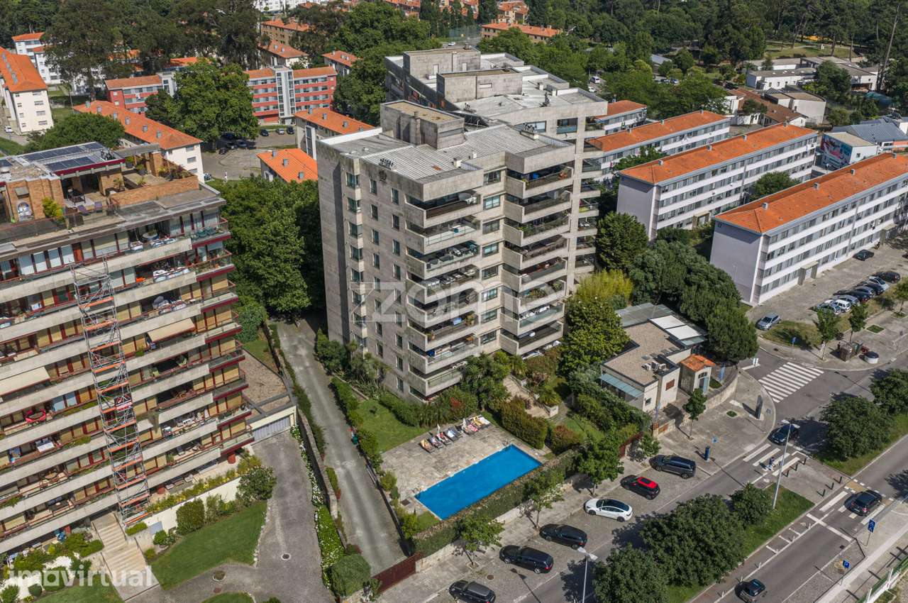 T4 com Varanda/Terraço | Condomínio Foz Palace | Pinhais da Foz | P... - Grande imagem: 2/47