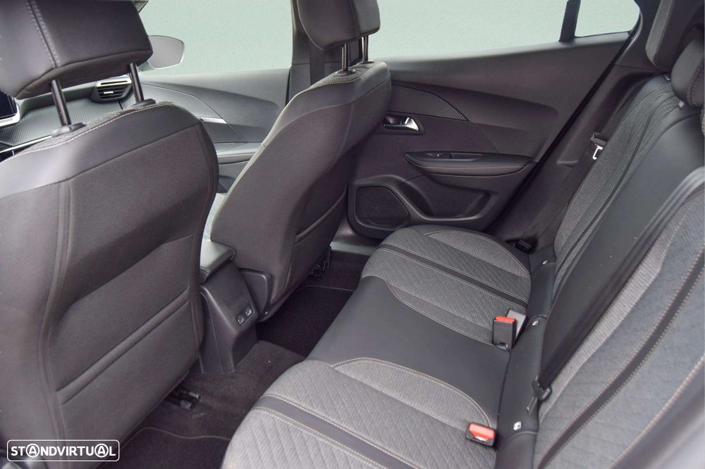 Peugeot 2008 1.2 Hybrid Allure e-DCS6 - 25
