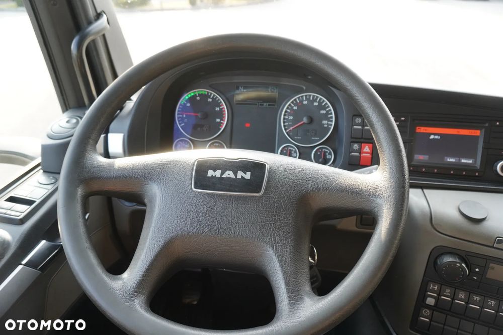 MAN TGS 26.360 E6 / Zabudowa WUKO Rivard 18 m3 / 180 tys. km / oś skrętna - 24