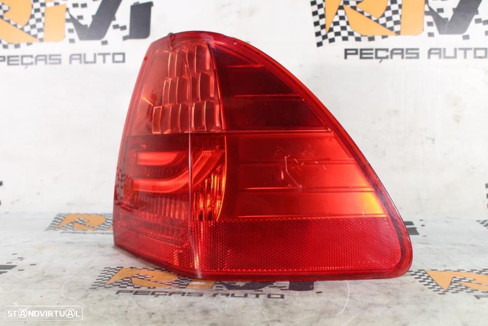 Farolim Direito Bmw 3 Touring (E91)  63217289432 / 7289432 / Carrinha - 7