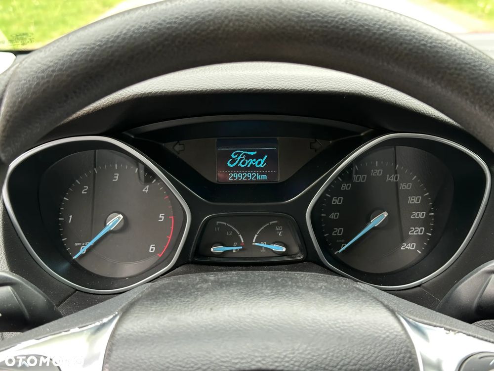 Ford Focus 1.6 TDCi DPF Titanium - 12