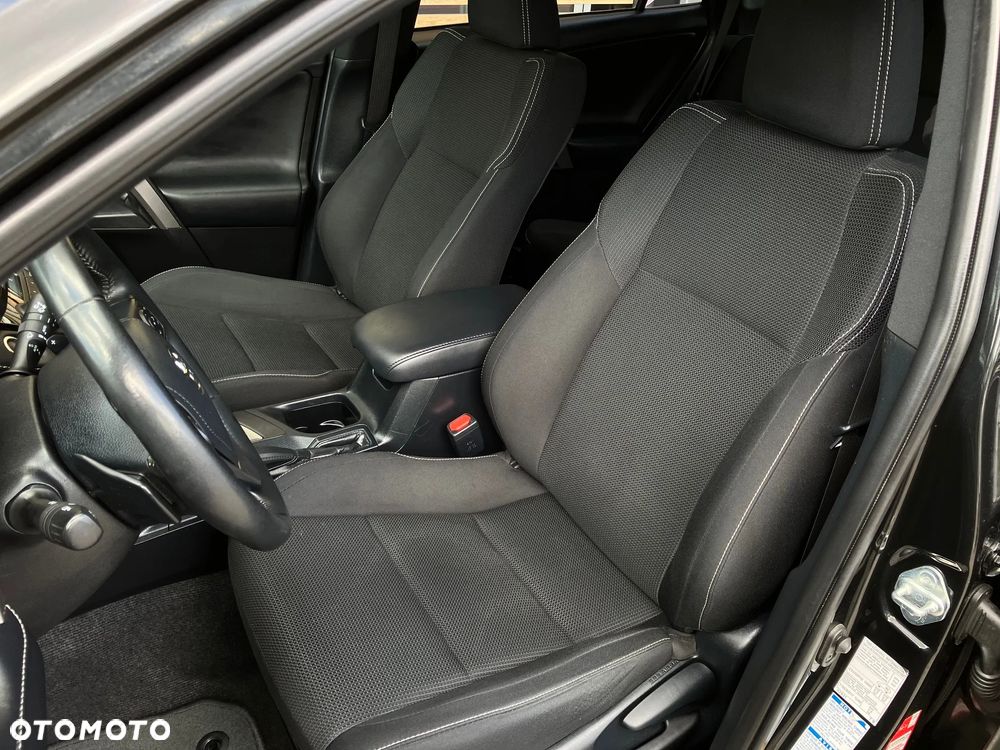 Toyota RAV4 2.0 Premium 4x4 MS - 38