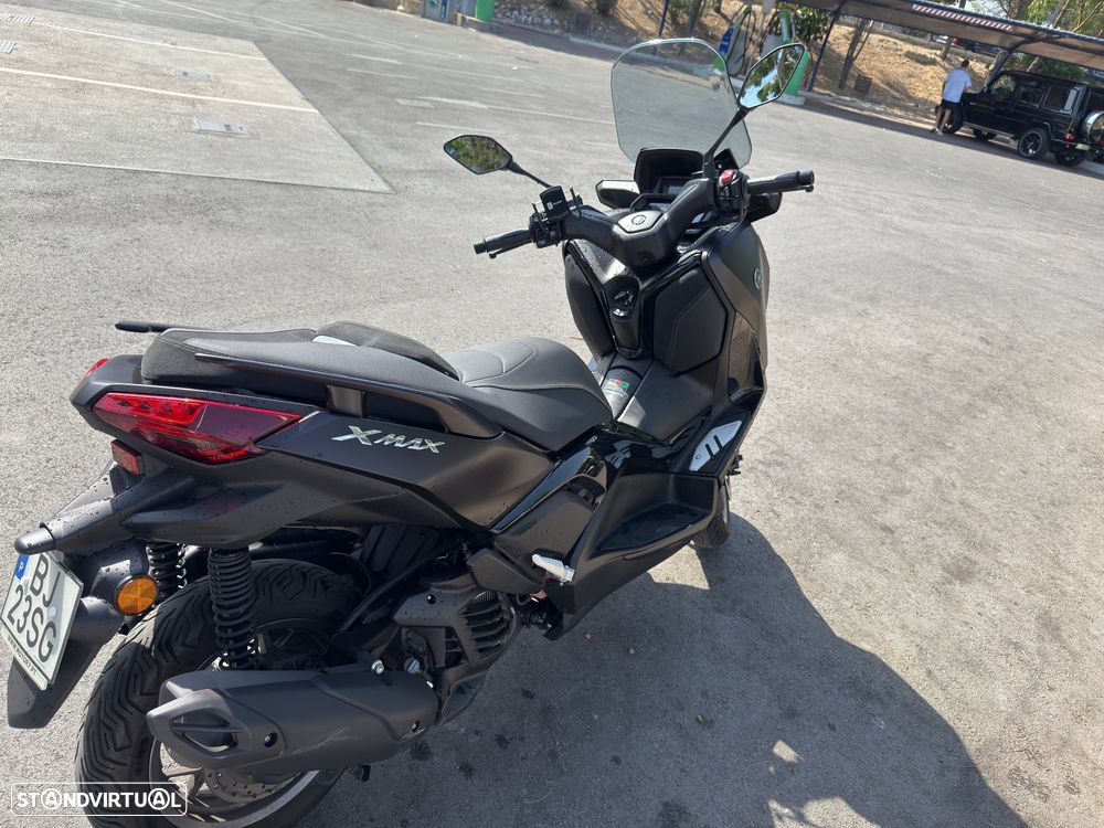 Yamaha X-Max - 1