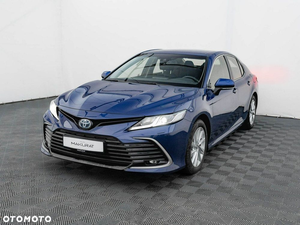 Toyota Camry - 3