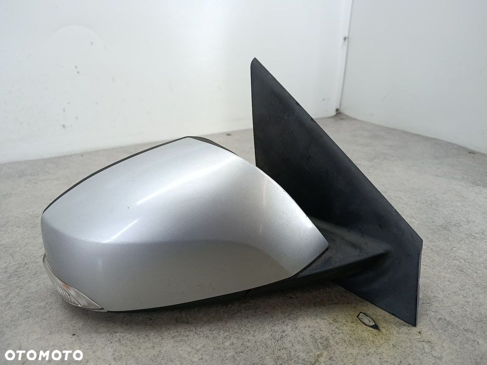 LUSTERKO PRAWE RENAULT LAGUNA III TED69 - 2