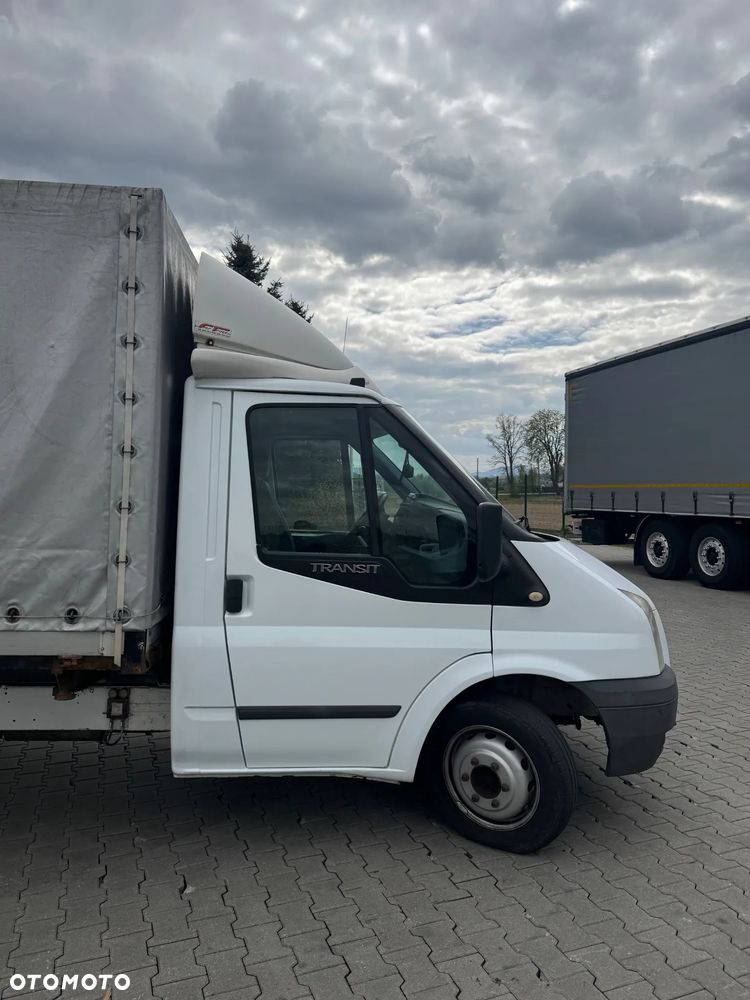 Ford Transit - 13