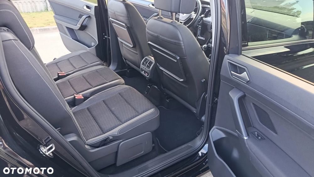 Volkswagen Touran 2.0 TDI SCR DSG ACTIVE - 24