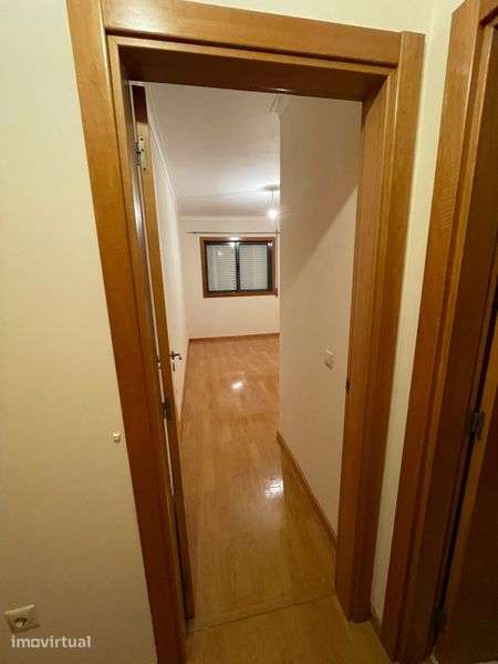 Apartamento T1 (próximo do centro) - Grande imagem: 2/11