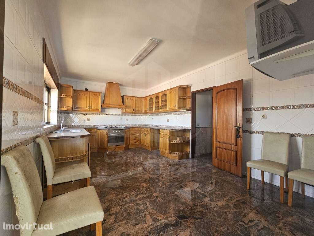 Apartamento T4 no Gaio-Rosário com varandas e terraço - Grande imagem: 2/11