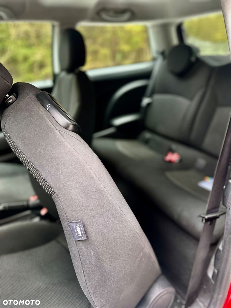 MINI Cooper 50 Mayfair - 13