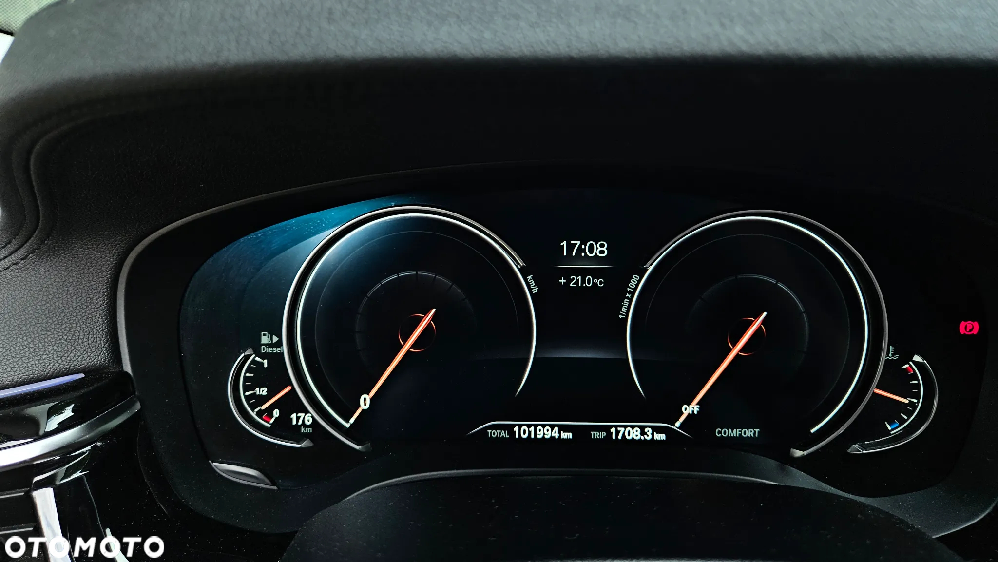 BMW Seria 5 520d - 33