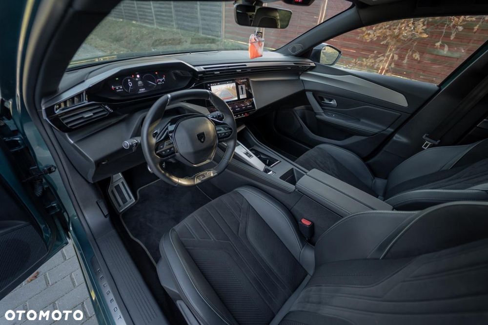 Peugeot 308 1.5 BlueHDi GT Exclusive S&S EAT8 - 24