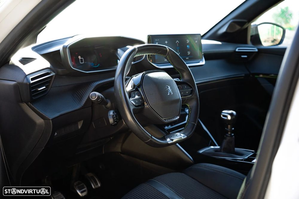Peugeot 208 1.5 BlueHDi GT - 32