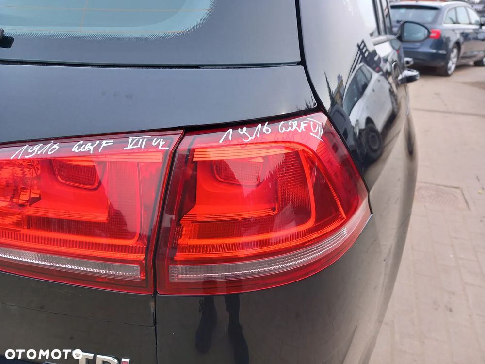 VW GOLF VII LAMPA PRAWA TYLNA PRAWY TYŁ W BŁOTNIK KOMBI - 1
