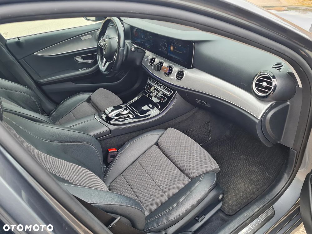 Mercedes-Benz Klasa E 300 de Avantgarde - 10
