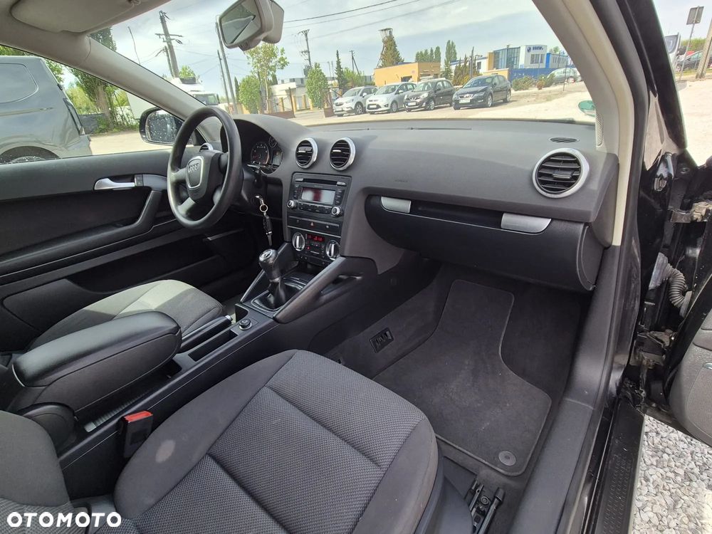 Audi A3 3-drzwiowe 1.4 TFSI Ambition - 33