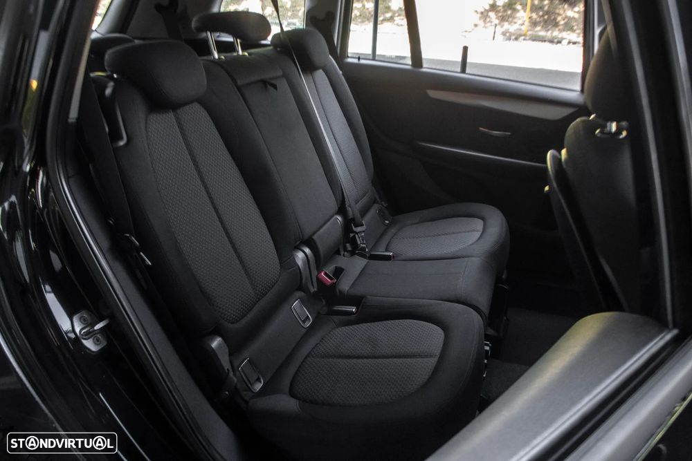 BMW 216 Gran Tourer d Aut. - 27