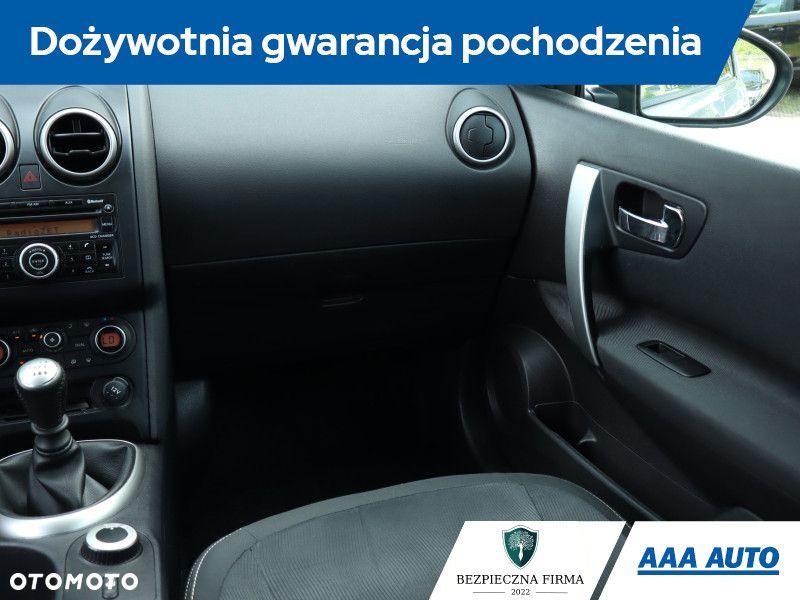 Nissan Qashqai - 10