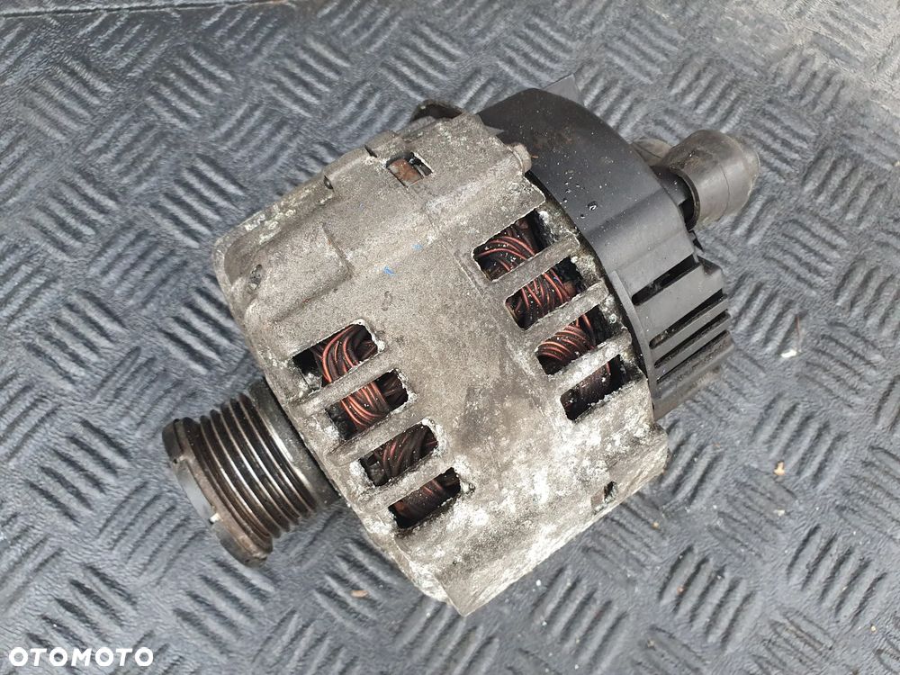 RENAULT LAGUNA II 1.9 DCI ALTERNATOR 8200162474 - 1