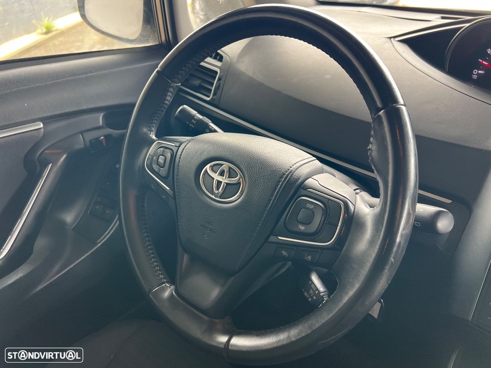 Toyota Verso 1.6 D-4D Exclusive+GPS - 24