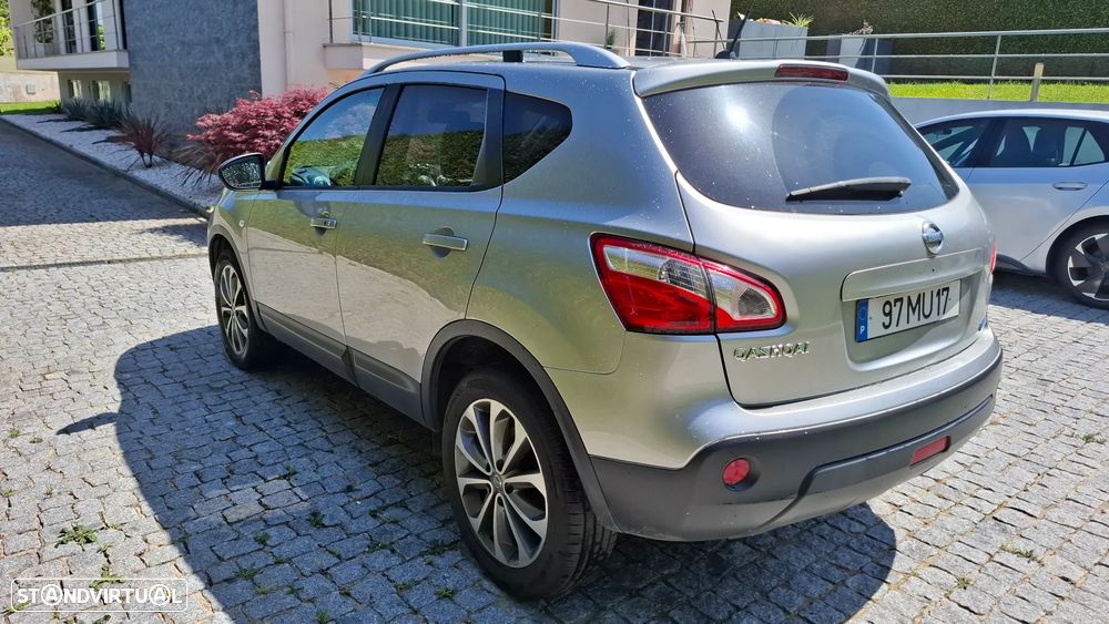 Nissan Qashqai 1.6 dCi Tekna Premium Pele S P.Preta - 4
