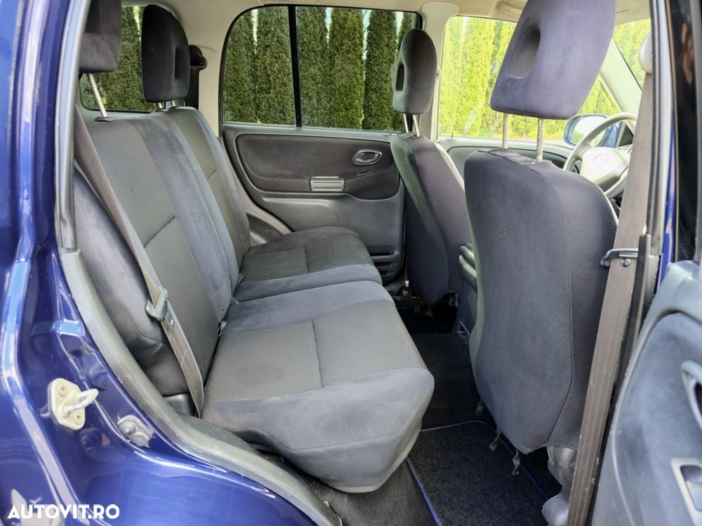 Suzuki Grand Vitara 2.0 Comfort Style - 7