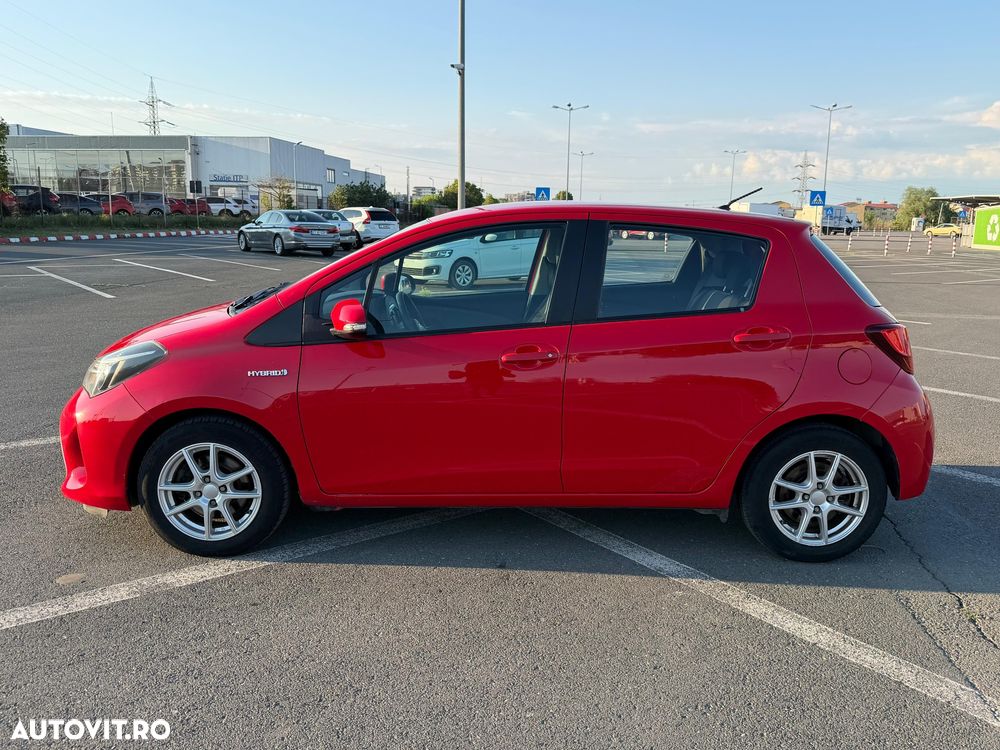 Toyota Yaris 1.5 VVT-i HSD Luna - 4