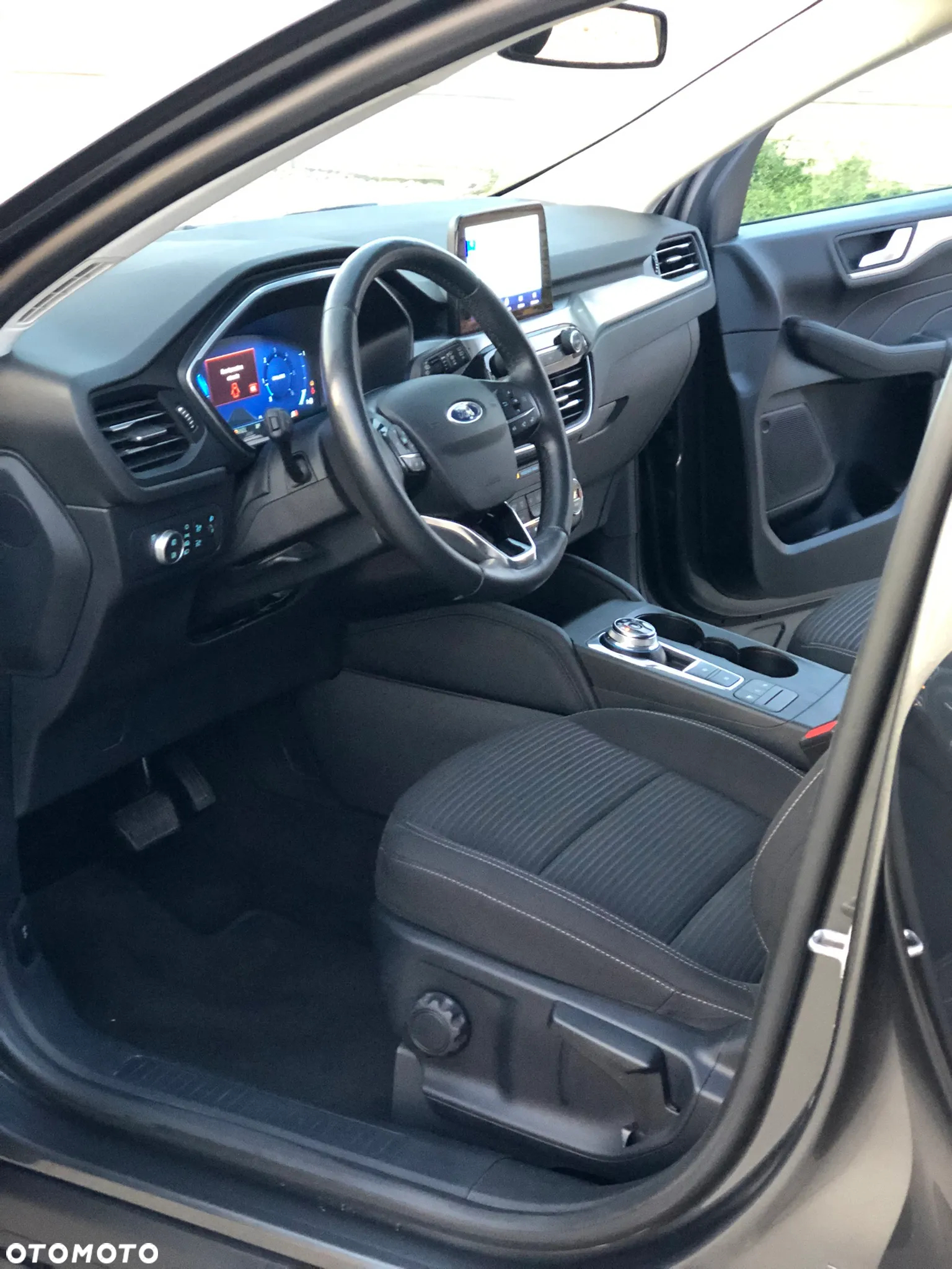 Ford Kuga 1.5 EcoBlue TITANIUM - 17