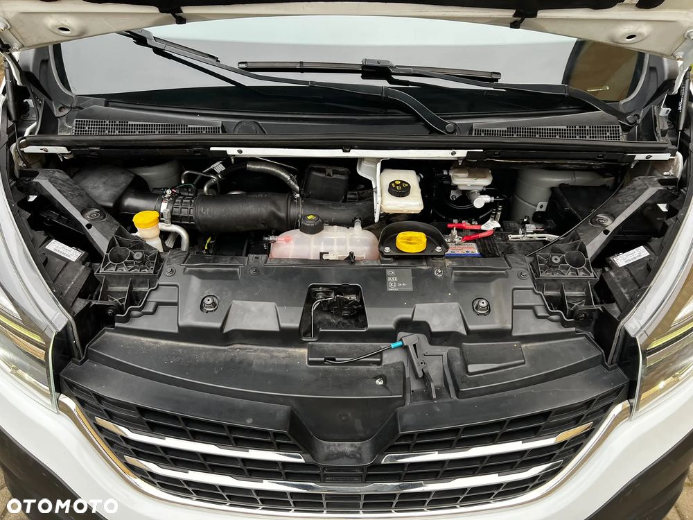 Renault Trafic - 18
