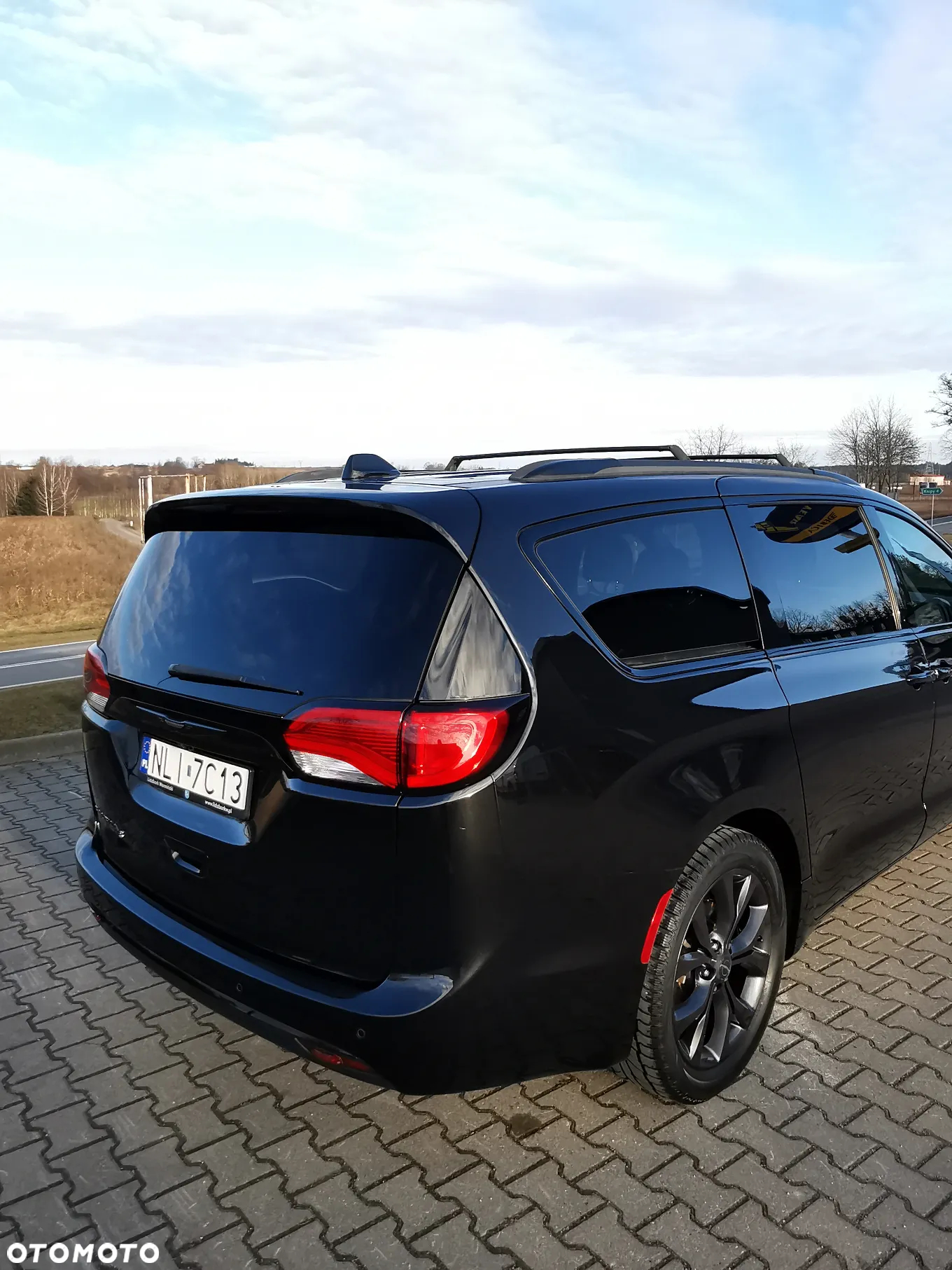 Chrysler Pacifica - 6