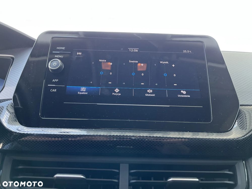 Volkswagen T-Cross 1.0 TSI Life Plus - 30