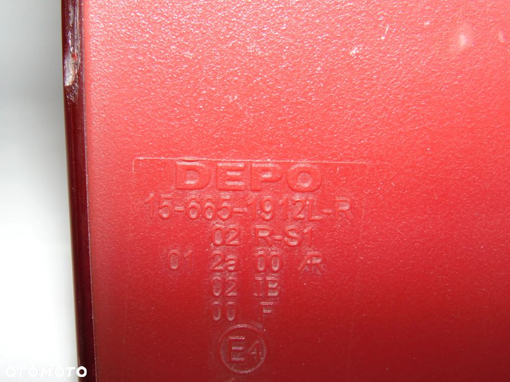 Lampa tylna tył lewa Skoda Octavia 2 II kombi 04-08r - 6