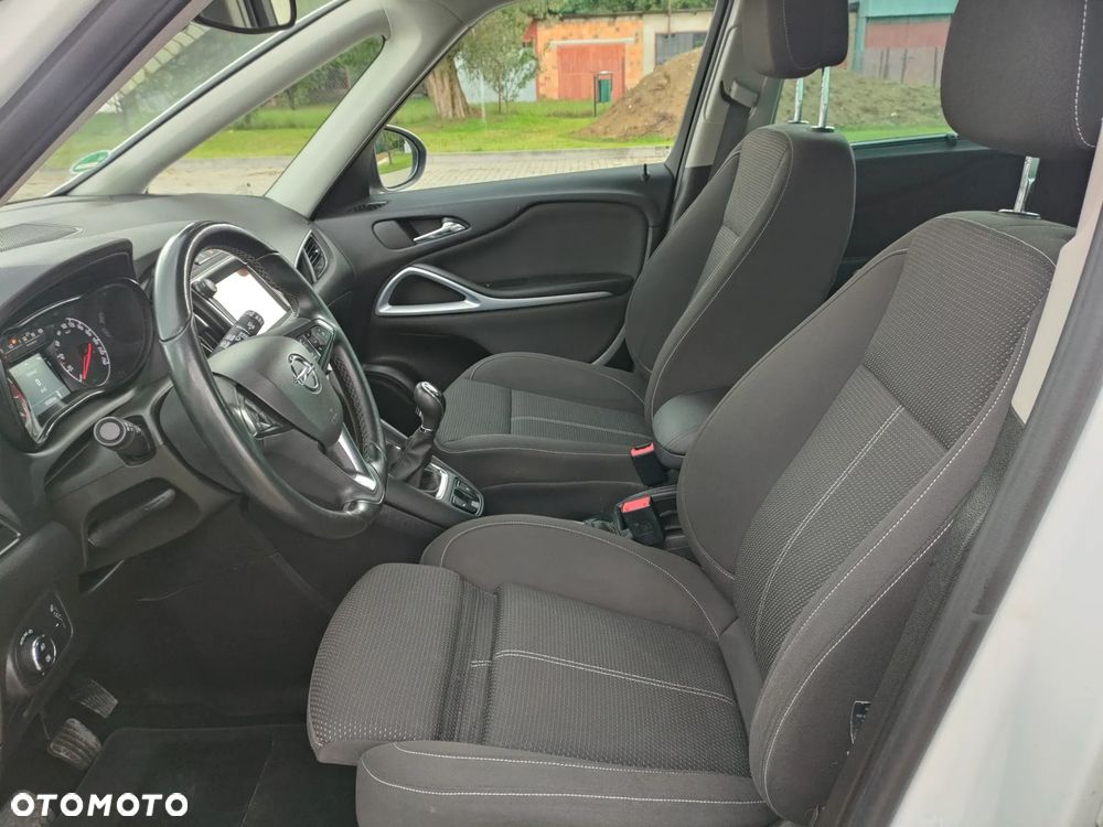 Opel Zafira - 13