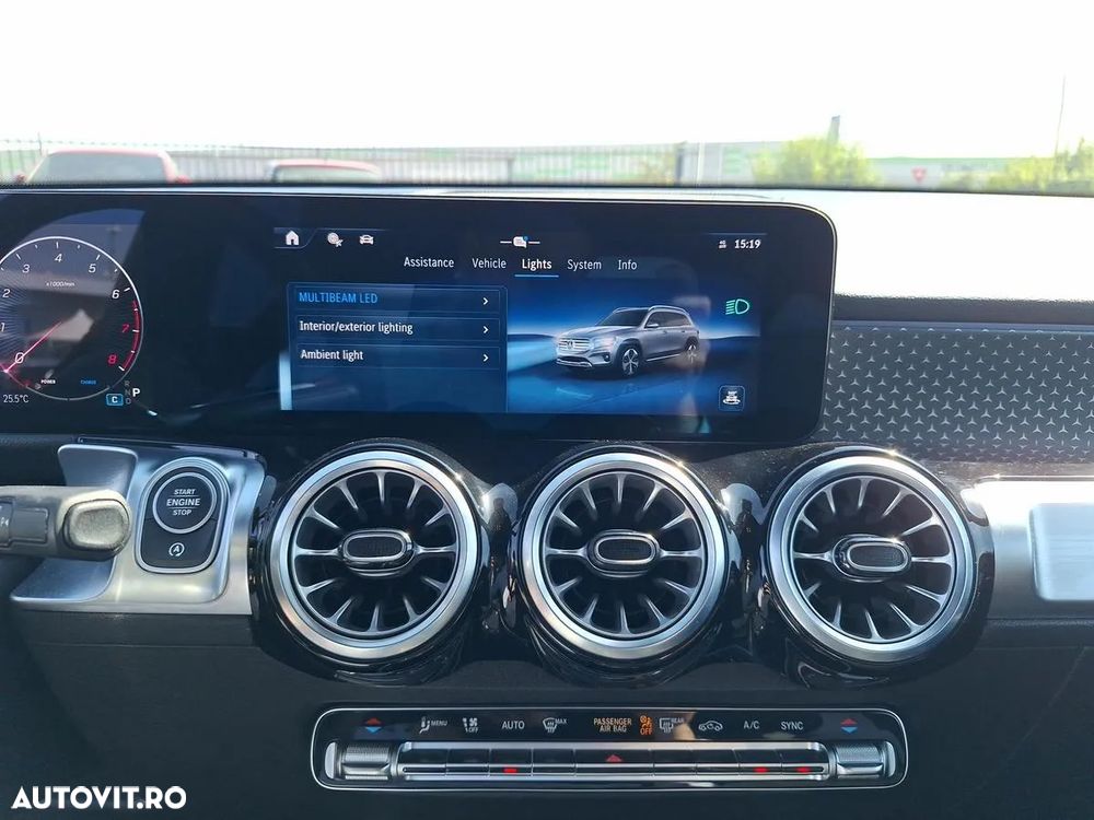 Mercedes-Benz GLB 220 4MATIC MHEV Aut. - 23