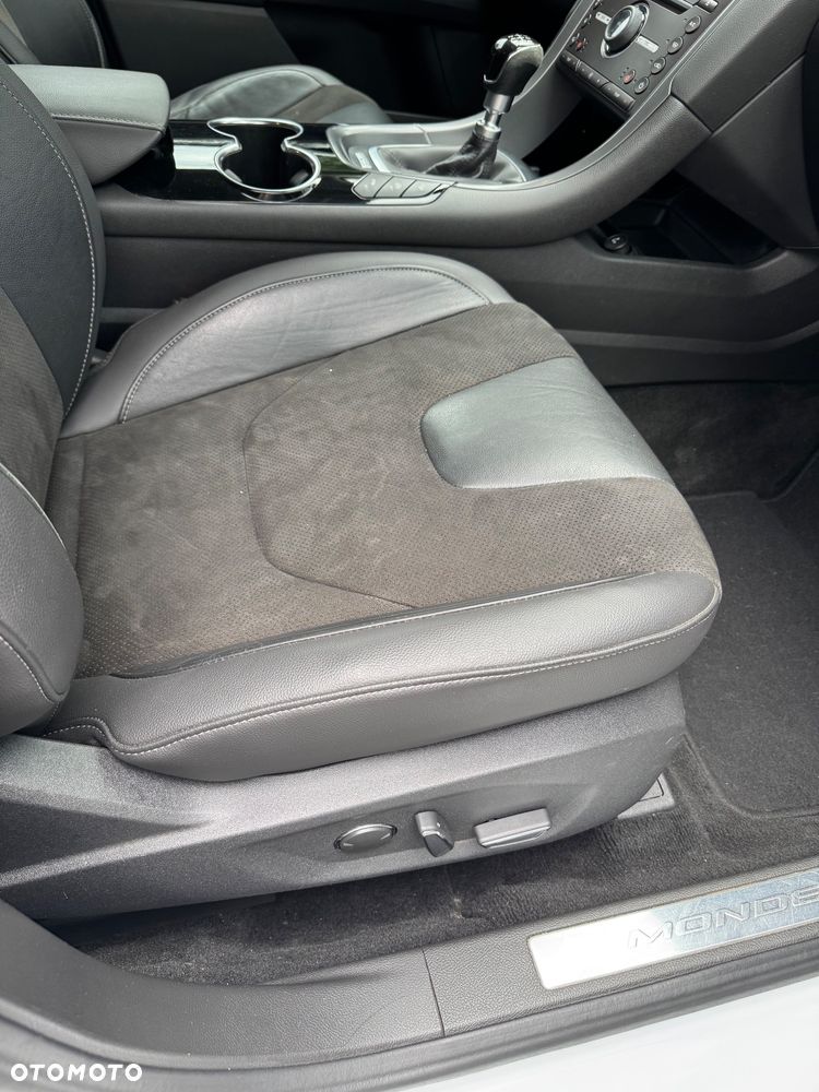 Ford Mondeo 2.0 TDCi STart-Stopp Titanium - 28