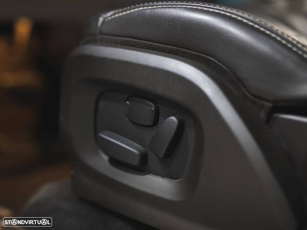 Land Rover Range Rover Evoque 2.2 TD4 Prestige Auto - 23