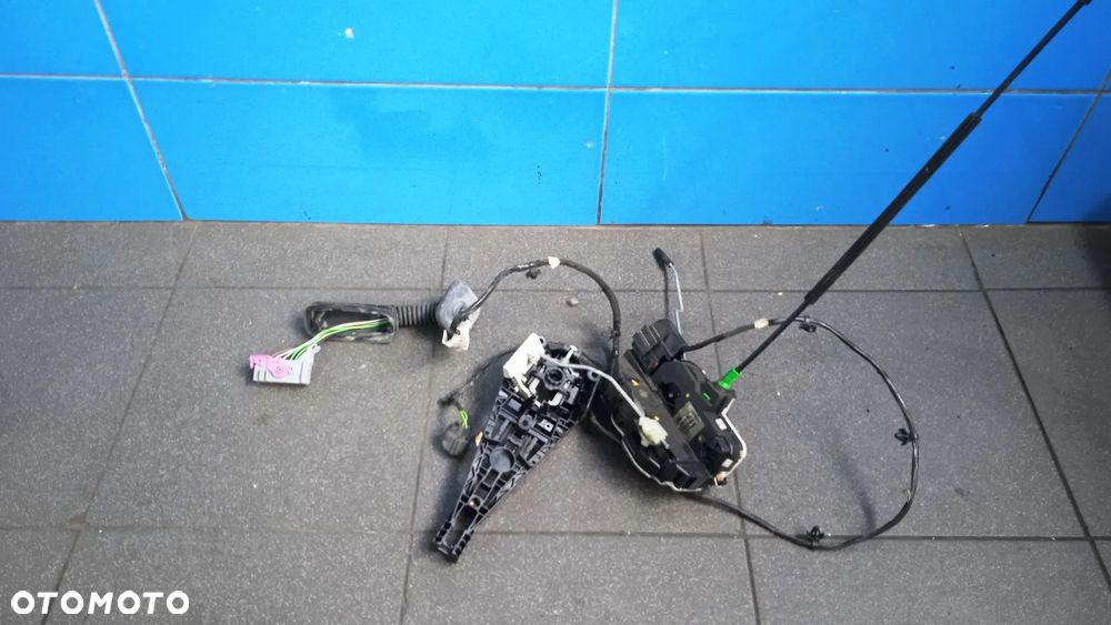 Osprzęt mechanizmy podnoszenia szyb drzwi lewy przód i tył klamka Opel Astra J IV - 30