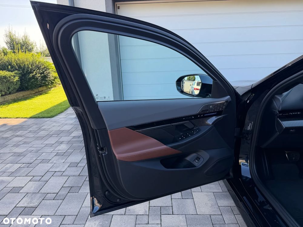 BMW Seria 5 520d mHEV M Sport - 10