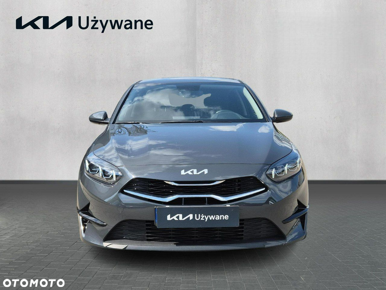 Kia Ceed - 8