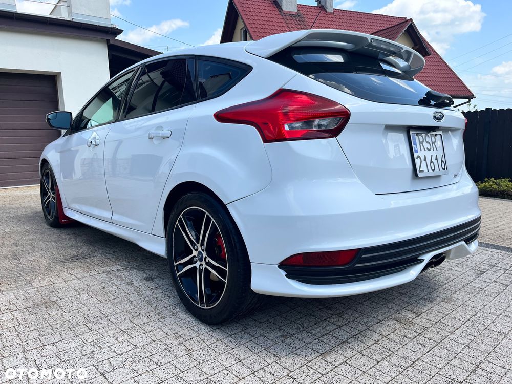 Ford Focus 2.0 EcoBoost ST - 3