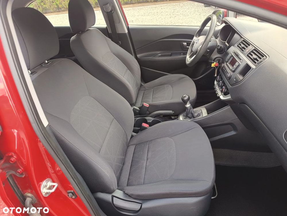 Kia Rio 1.2 Attract - 16