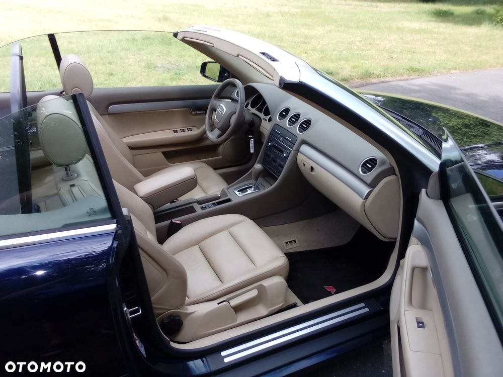Audi A4 Cabrio 1.8 T multitronic - 11