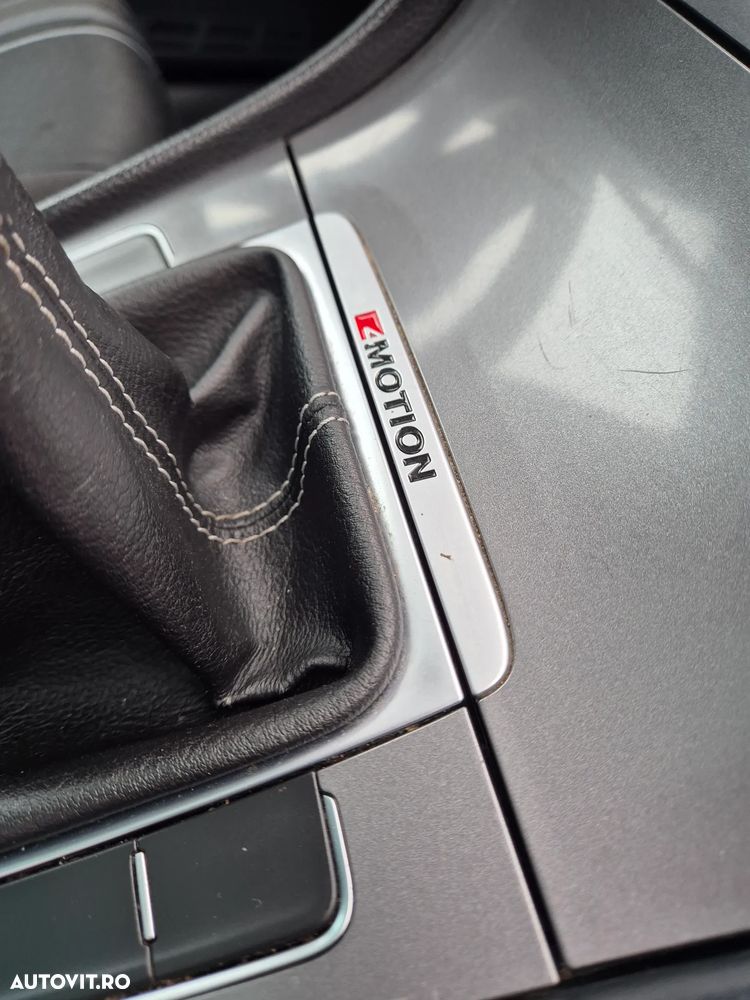 Volkswagen Golf 1.6 TDI 4Motion BlueMotion Technology Lounge - 25