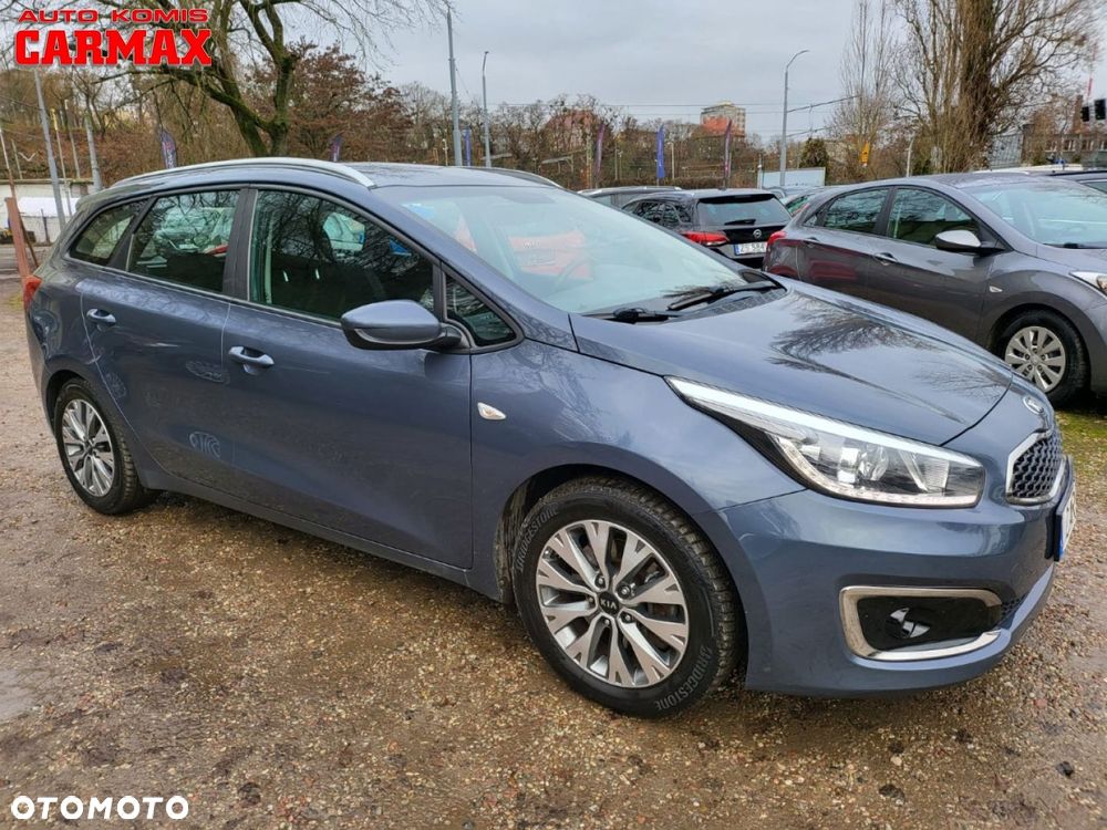 Kia Ceed 1.4 CVVT ISG Dream Team Edition - 9