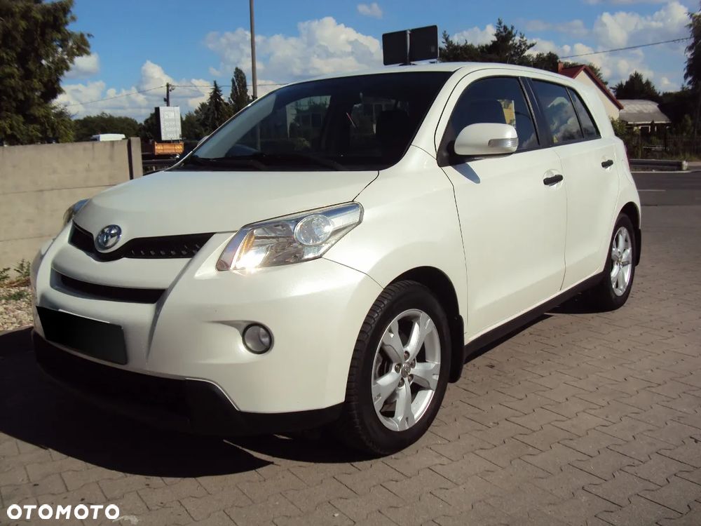 Toyota Urban Cruiser 1.33 Sol - 2