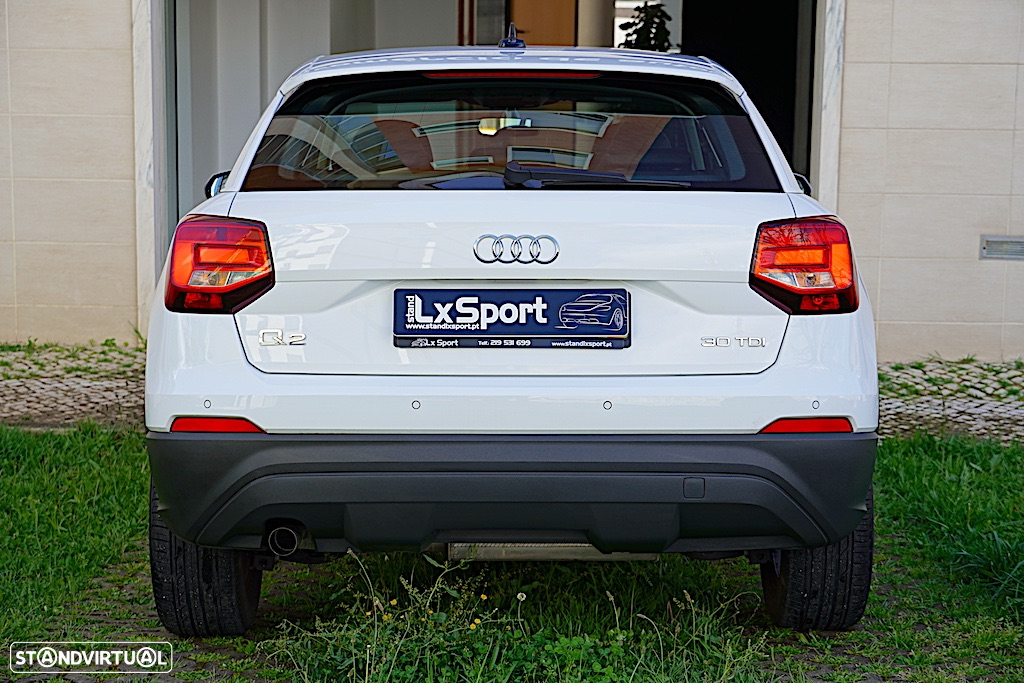 Audi Q2 30 TDI - 13